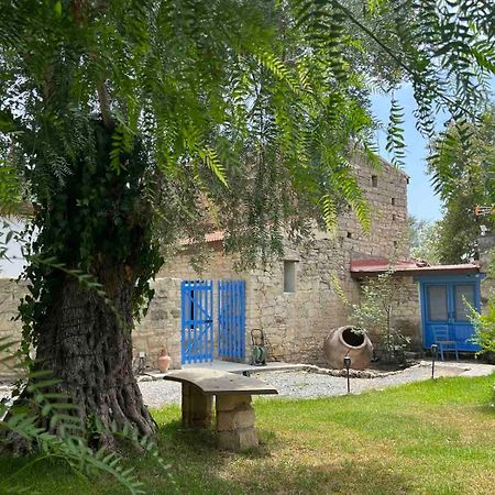 Cecilias Courtyard Pensionat Malya Eksteriør billede